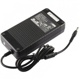 Original Eluktronics Pro-X P650HS-G-2P16RVR Adapter Charger 230W